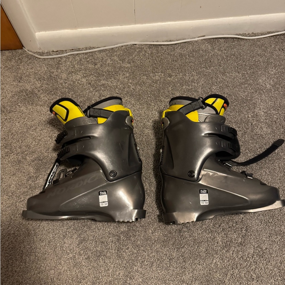Nordica Ski Boots – Size 26.0 / 26.5 Flex 70–50 Made in Italy
